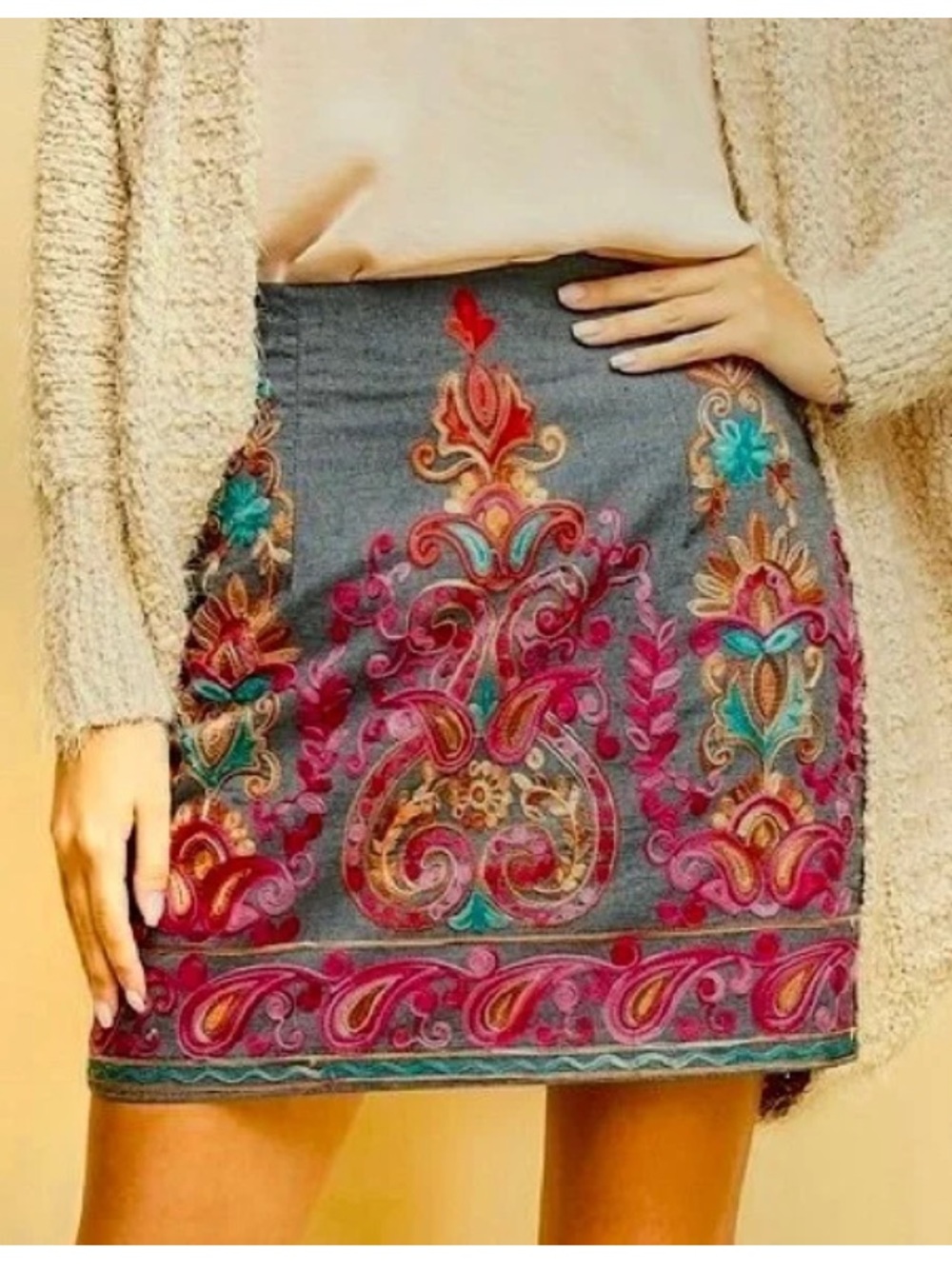 Entro Chambray Floral Embroidery Mini Skirt M